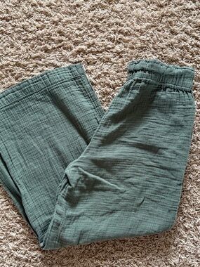 GAP Women’s Casual Pants